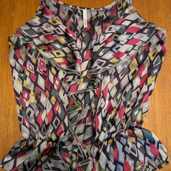 Satin Geometric Blouse - Picture 3 of 5